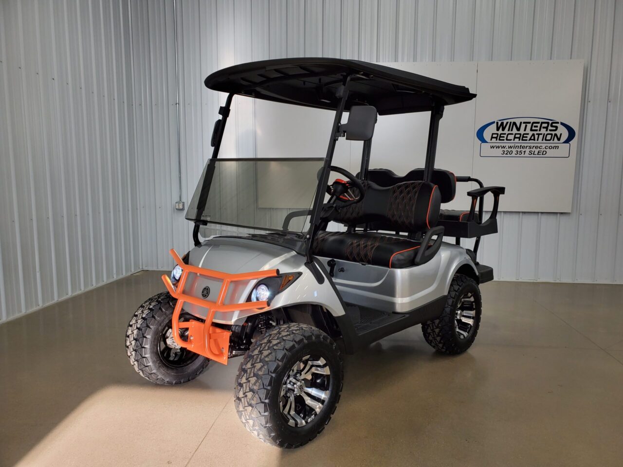 2014 Yamaha Drive Gas Carb DELUXE STREET READY Golf Cart, Silver - Winters  Recreation