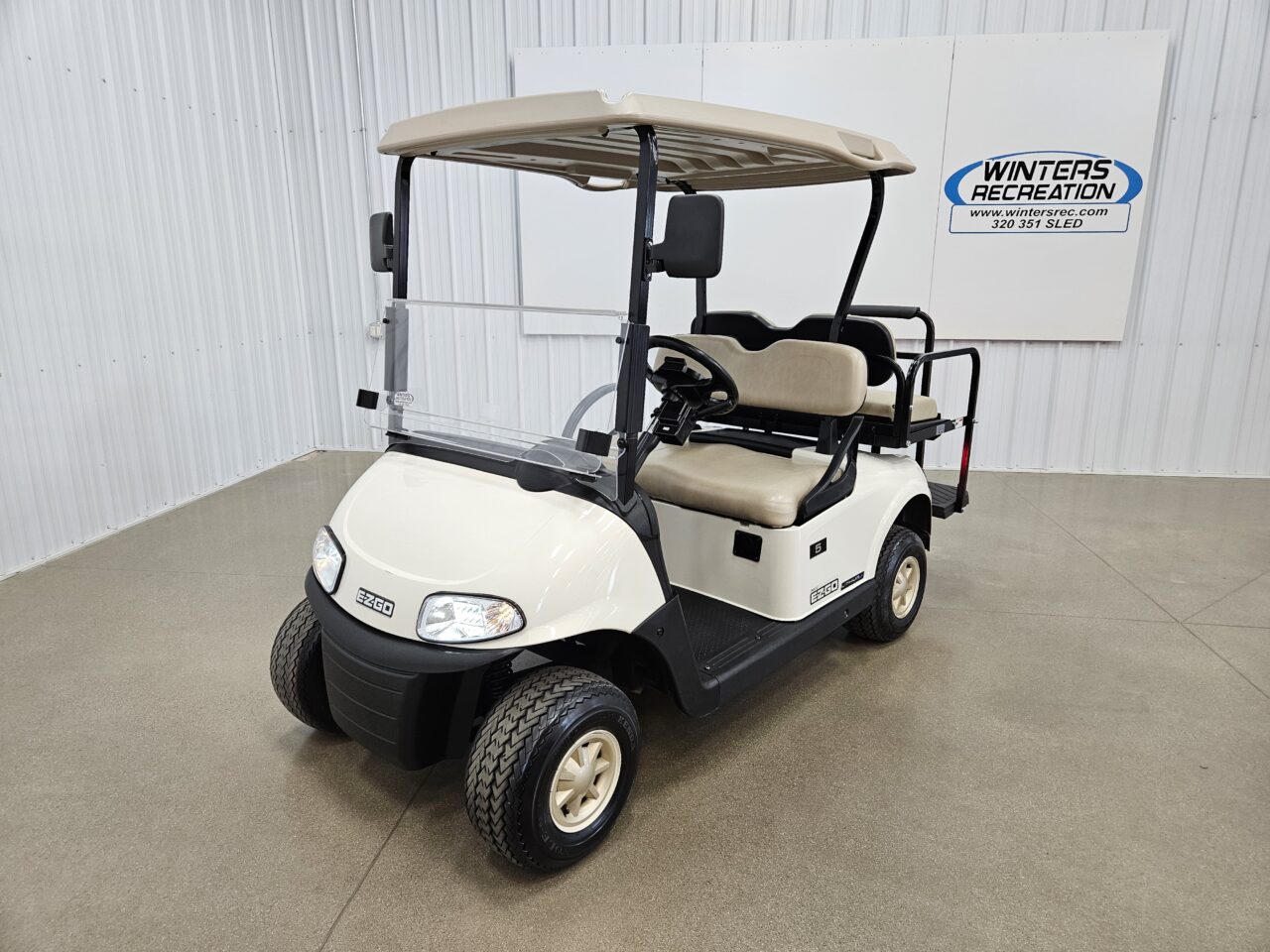 2017 E-Z-GO RXV Electric Lithium Ion STREET READY Golf Cart, White -  Winters Recreation
