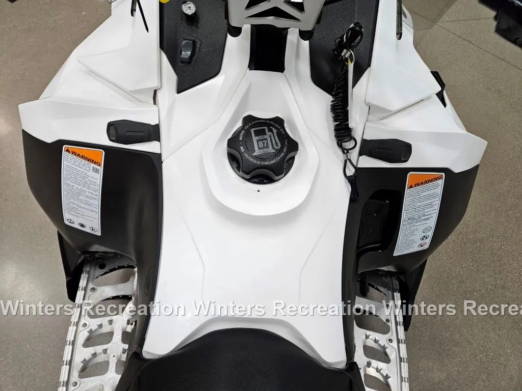 2019 Ski-Doo Grand Touring Sport 600 ACE Snowmobile, Black & White