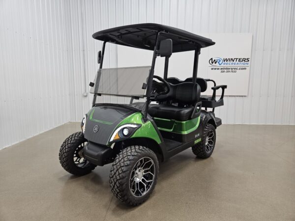 2021 Yamaha Drive 2 Gas EFI QuieTech INNOVA DELUXE STREET READY Golf Cart, Wicked Apple Green & Magnetic Grey