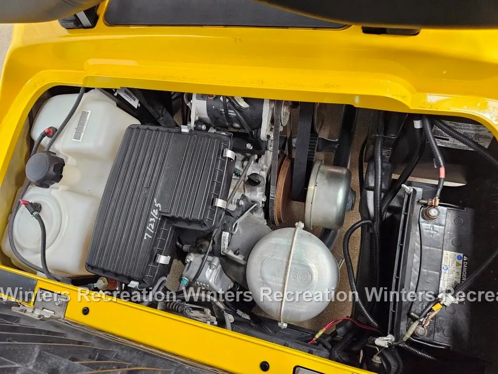2016 Yamaha Drive Gas Carb STREET READY Golf Cart, Viper Yellow - Image 14