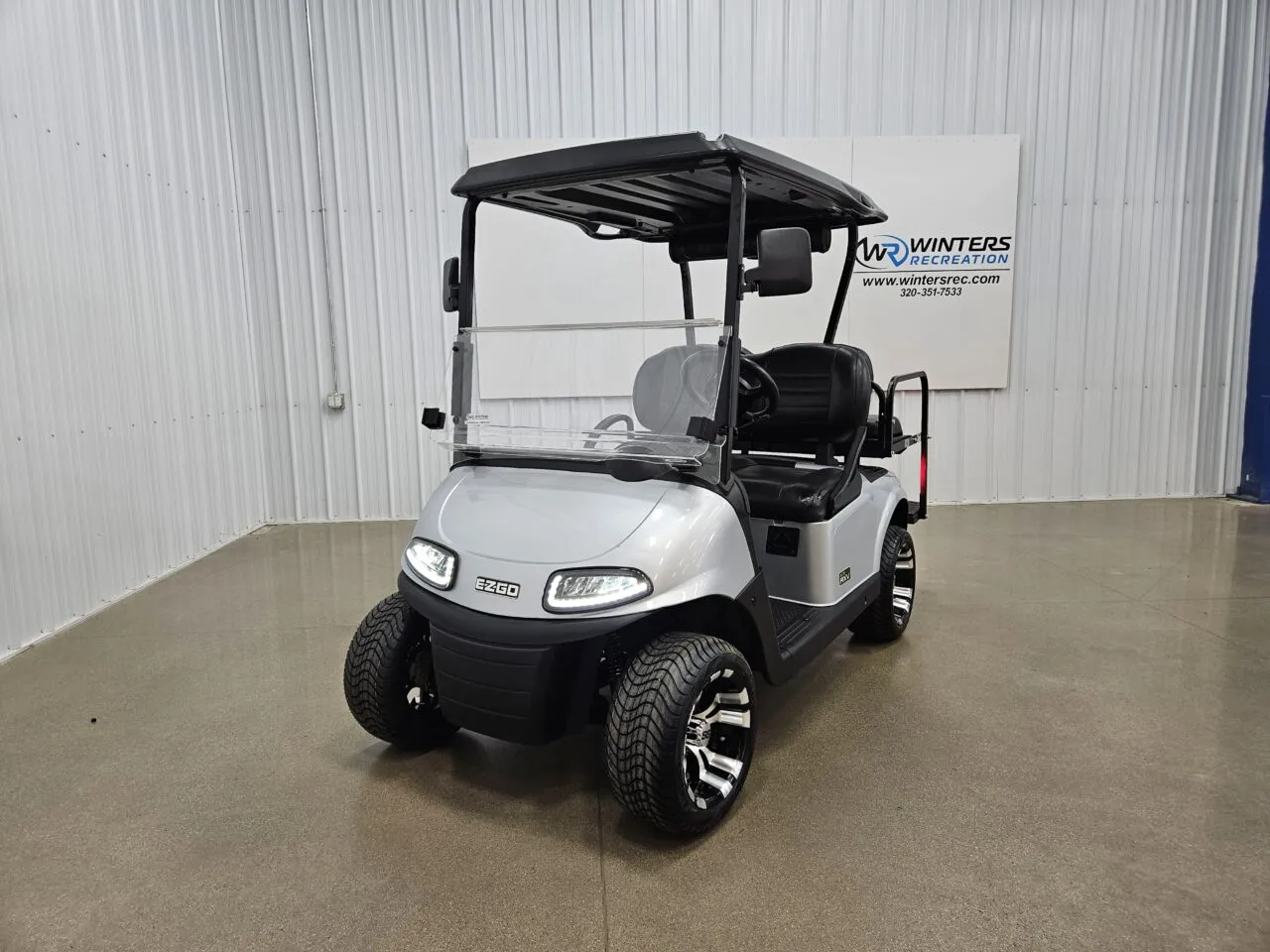 2020 E-Z-GO RXV Lithium Ion ECOXGEAR STREET READY Golf Cart